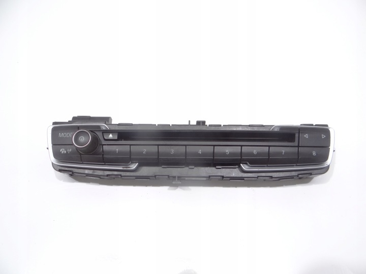 panel ovládání RADIEM BMW X1 F48 9371455