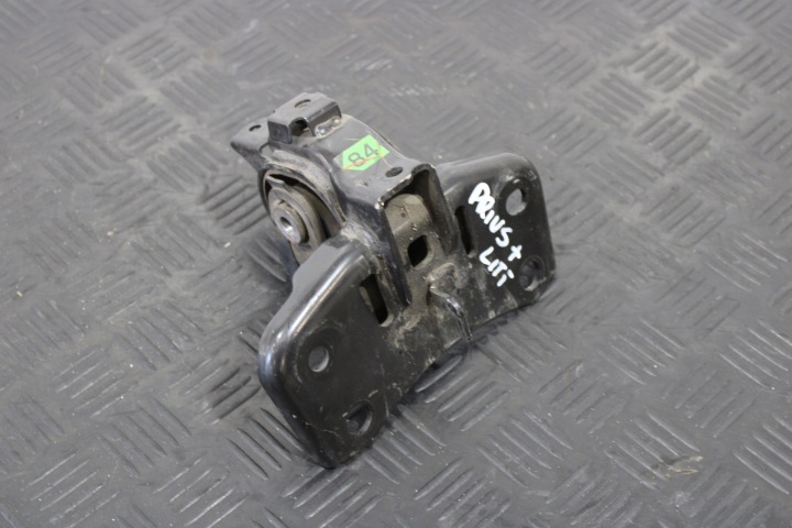 holder engine mount TOYOTA PRIUS + plus LIFT