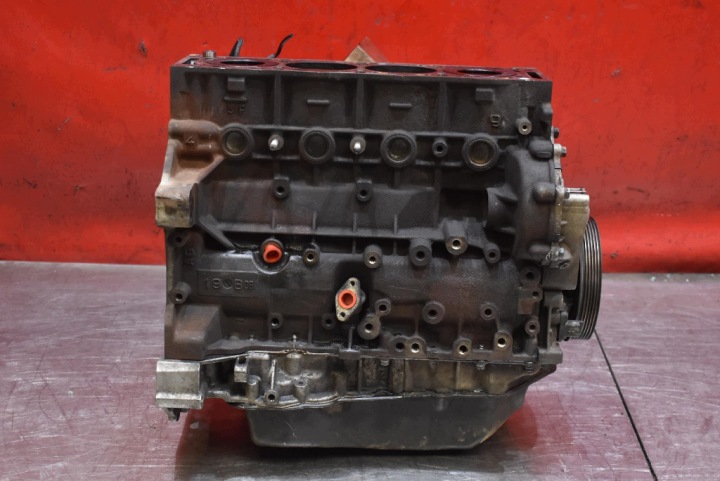 BLOK DOL of the engine crank pistons 4H01 PEUGEOT 407 2.2 HDI 170 KM LIFT 04-10