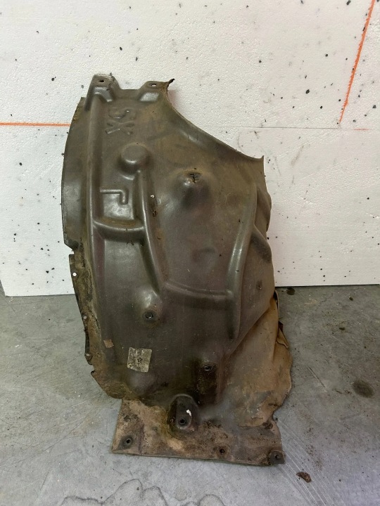 podblatník přední levé kryt BMW 1 F20 F21 2013