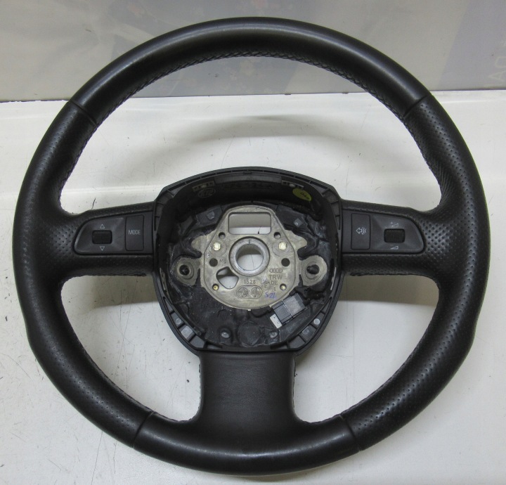 AUDI A6 C6 O5R volant 4F0419091J