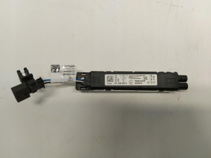 Porsche Taycan 4S 9J1 2022 Amplificateur sygnalu anteny 971035225d