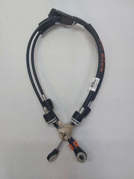 ropes changes of the gear FORD FIESTA MK8 1.1 H1BR-7E395-BF