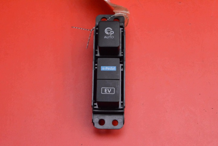 PANEL switch AUTO PARK E-PEDAL EV NISSAN QASHQAI 3 III J12 LIFT 24-25