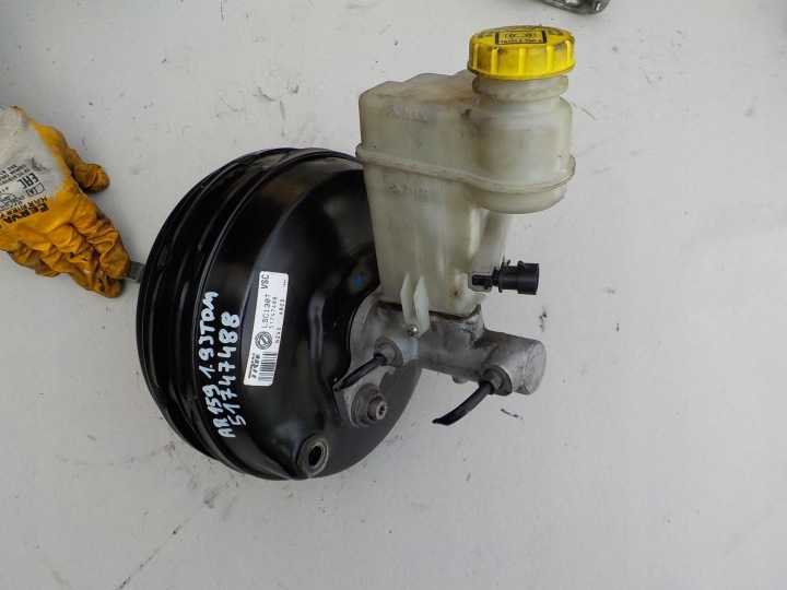 Servo Pompe alfa romeo 159 1,9 jtd 16v 51747488