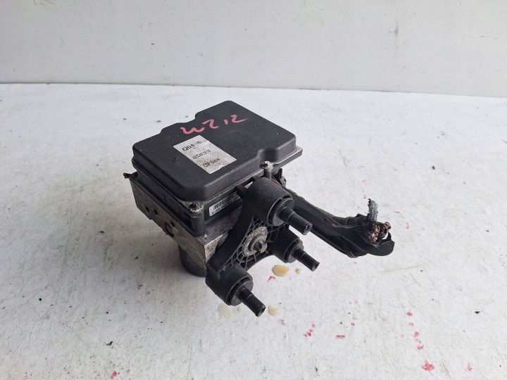 MERCEDES E-KLASA W212 09-13 POMP ABS A2124312012 Q01