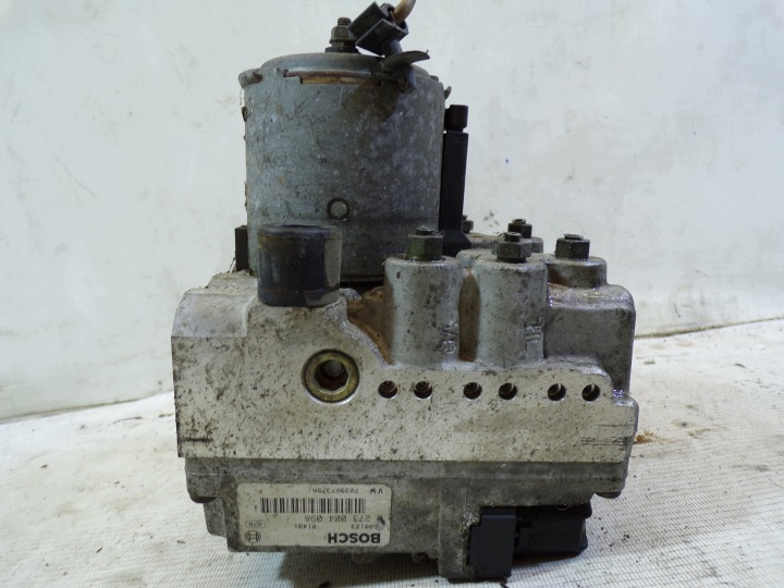 pumpa ABS VOLKSWAGEN TRANSPORTER T4 2.5 TDI 0273004098 (3)