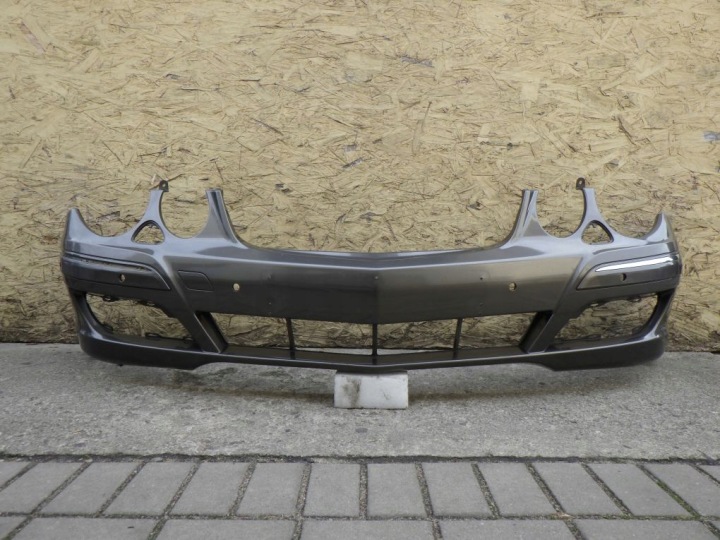 MERCEDES E KLASA 211 LIFT 2006- FRONTSTOSSSTANGE
