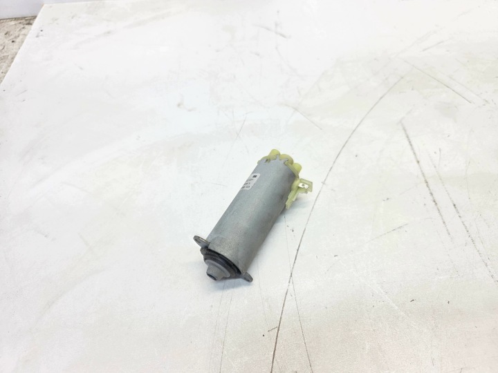 motor regulations- sitz AUDI A6 C6 0130002531