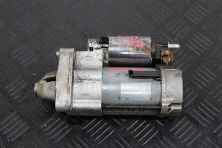 Moteur du démarreur Moteur 8647866 BMW 1 F40