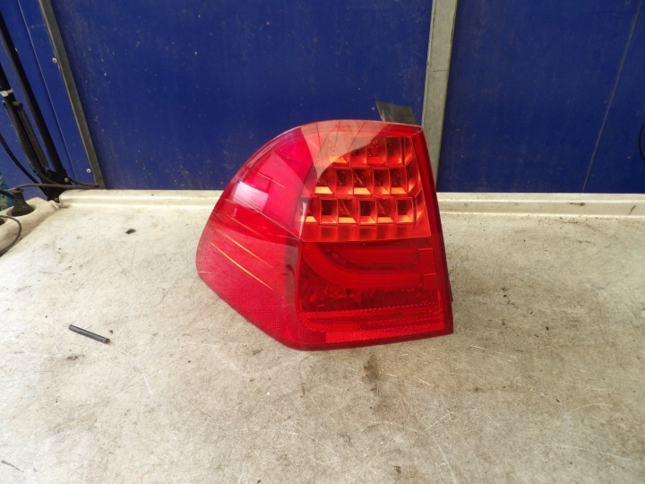 BMW 3 E91 light rear left kombi