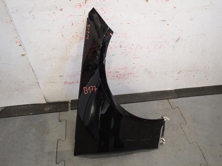 fender front front right MERCEDES E-KLASA W212 2009-2016 A2128811001