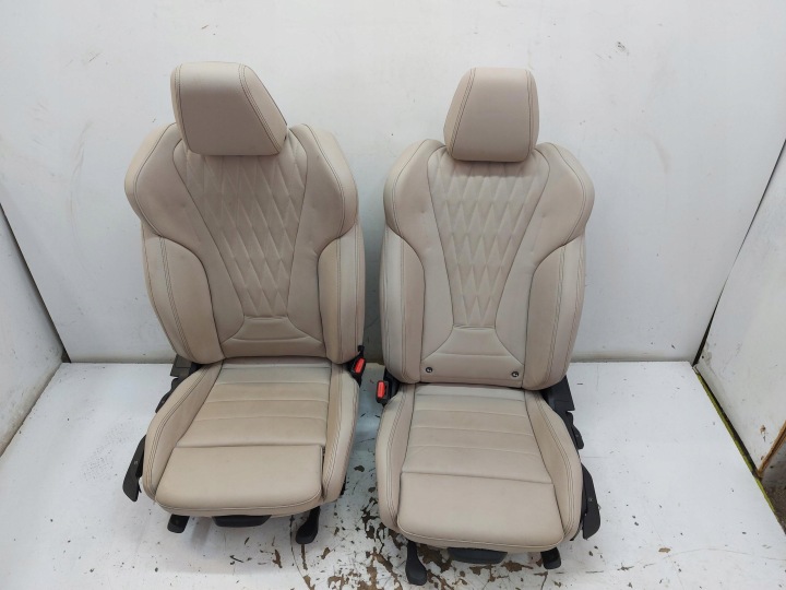 BMW iX1 X1 U11 sedili Sedile pelle usato UK RHD m-packet BMWU11Fot850355