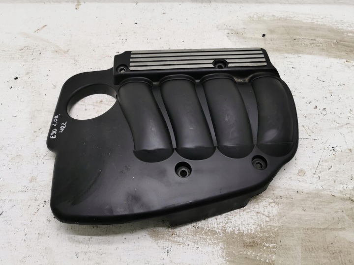 cover upper of the engine BMW SERIA 3 E90 E91 7523714