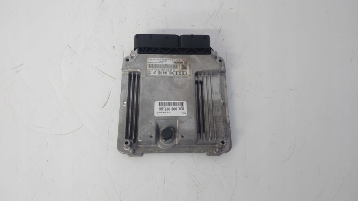 AUDI A4 B8 Computer DES MOTORS 03L906022JN