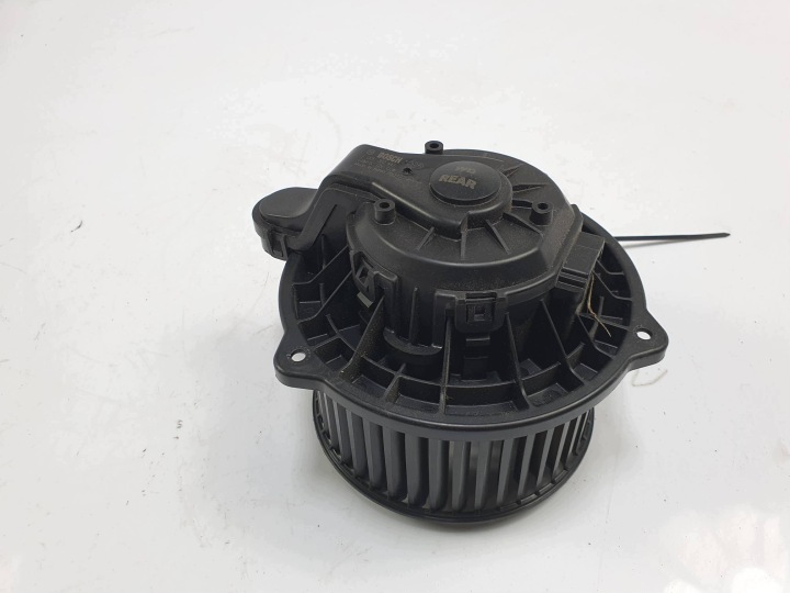 DMUCHAWA Lüfter KABINOWY F00S3B2447 DODGE DURANGO III