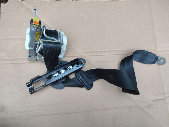 Gurten Sicherheits links vorne VOLKSWAGEN VW JETTA VI 5C6857705A