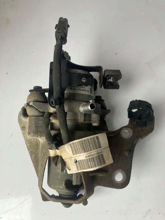 pump VACUM PEUGEOT CITROEN 2.0 HYBRID 9670101980