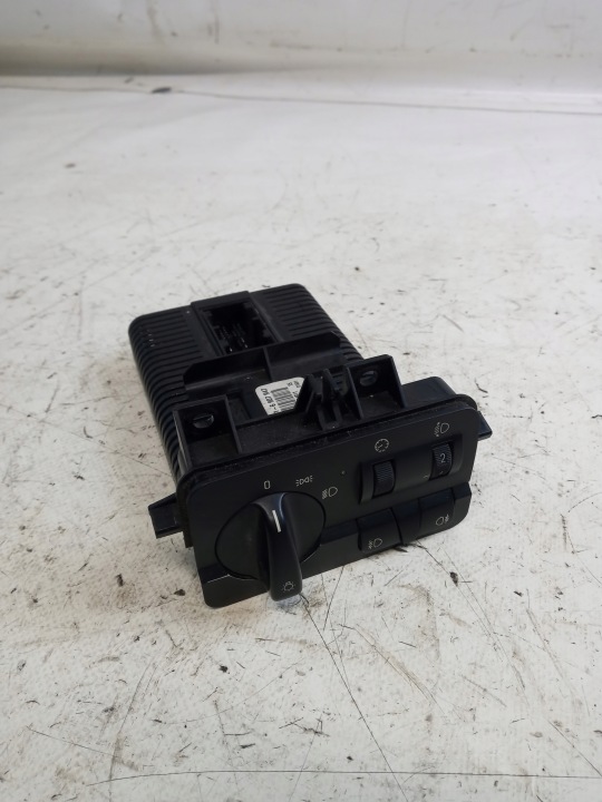 vypínač světel BMW E46