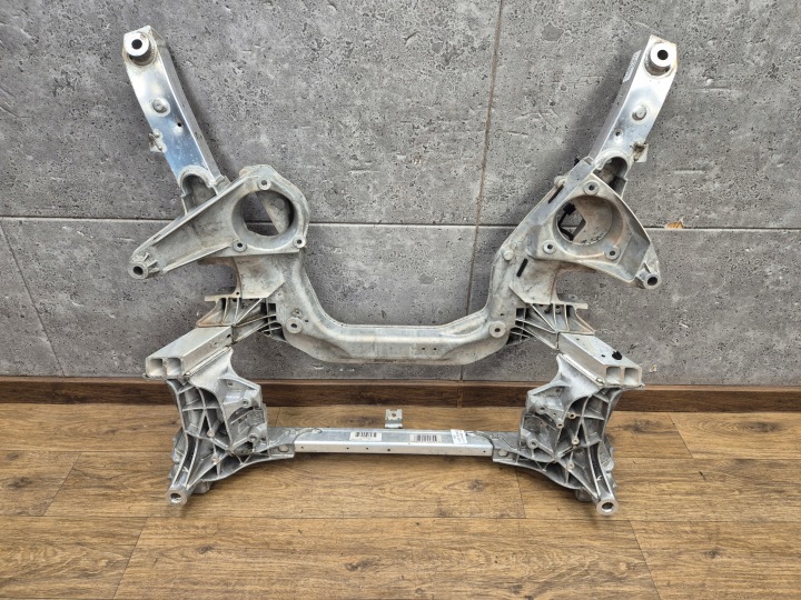 BMW F01 F02 F06 F07 F10 F11 F12 F13 Achsträger Fahrschemel träger vorne X-DRIVE 6799321