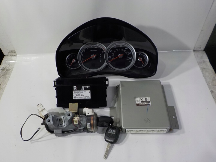 SUBARU LEGACY IV 2.0 ZESTAW STARTOWY 22611AK771 K8