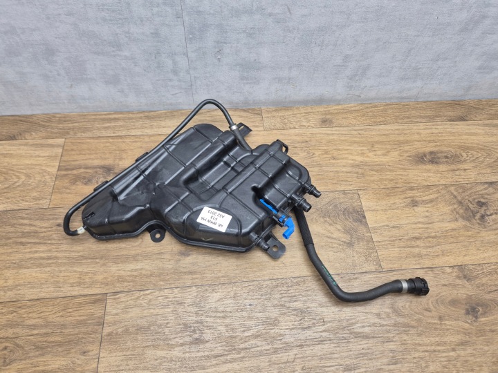 BMW M5 M6 F01 F06 F10 F13 behälter ausdehnungsbehälter N63 S63 8610819