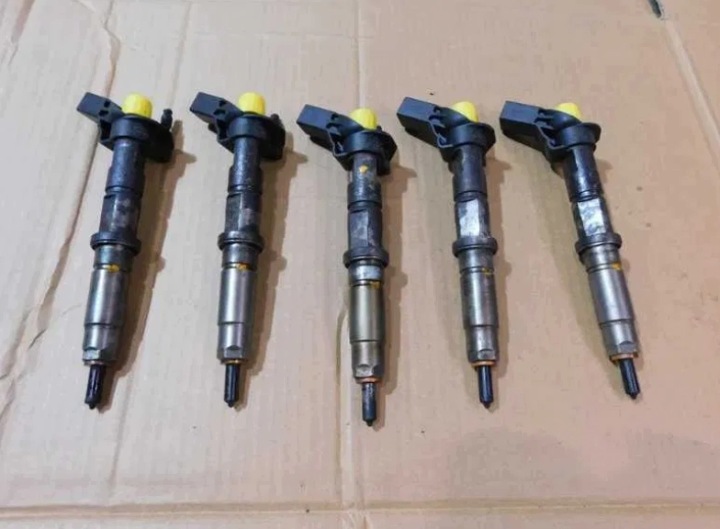 Injecteurs Injecteurs VW Crafter 2.5 TDI 06-12r Komplet 5 szt 151202204
