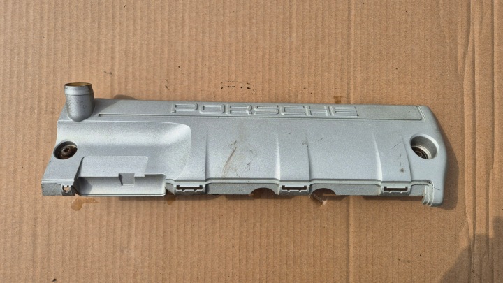 oil covering cover 94810723501 PORSCHE CAYENNE and 7L5 PANAMERA 4.8 BDB