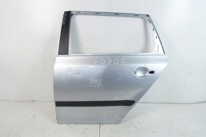 SKODA FABIA II KOMBI door left rear part left rear. 2009-2014 5J9833311