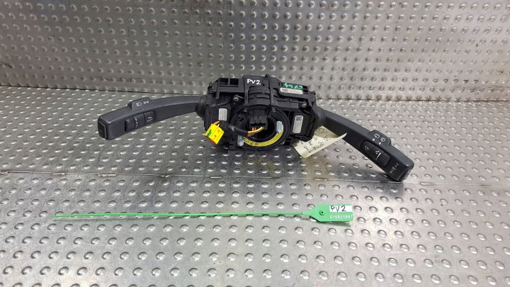steering wheel levers and controls ring 31456030 31343218 VOLVO V40 II