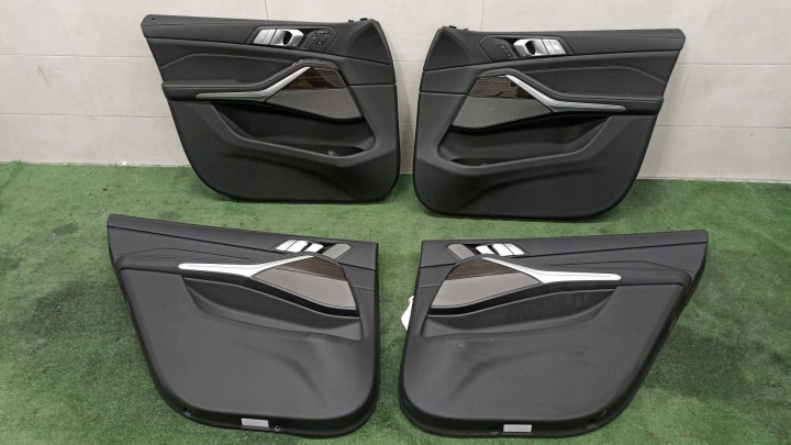 BMW G07 tapacír dveře boční předek záď KOMPLET