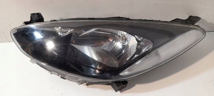 Mazda 2 DE světlo přední levá DR6151040 (R479)