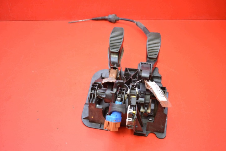 pedale Kupplung Druckplatte Bremse 25813920 FIAT PANDA 3 III 1.2 8V 69 KM 11-20