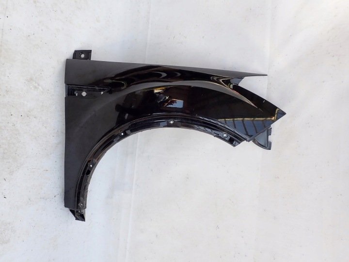 FORD KUGA und 1 MK1 08-13 Kotflügel vorne vorne rechts