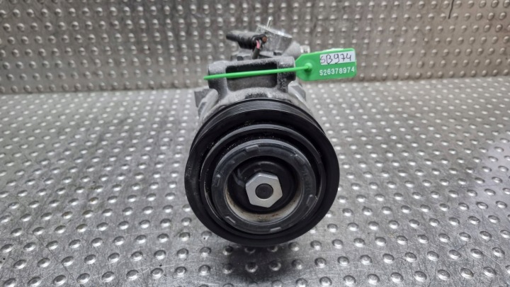 Compresseur Climatisateur air conditionné 9222308 BMW F20 F21 F30 F31 N13B16