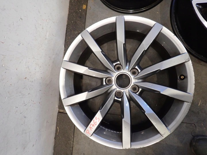 CERCHIO RUOTA CERCHIO VW 3G0 5x112 ET44 8J 18" 3G0601025Q