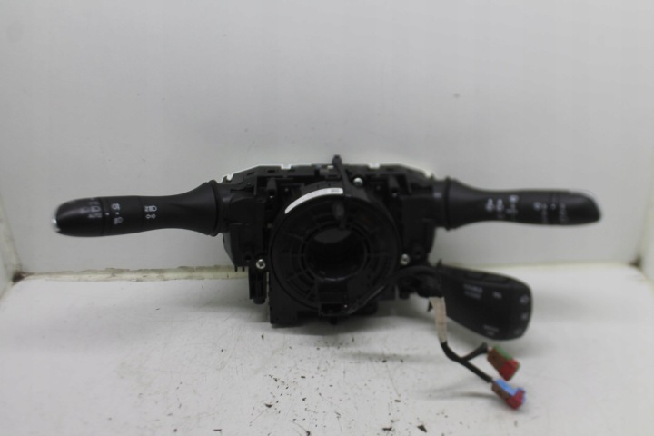 páčky pod volant a ovládání kroužek MANETKA 255545857R RENAULT MEGANE IV 16-24