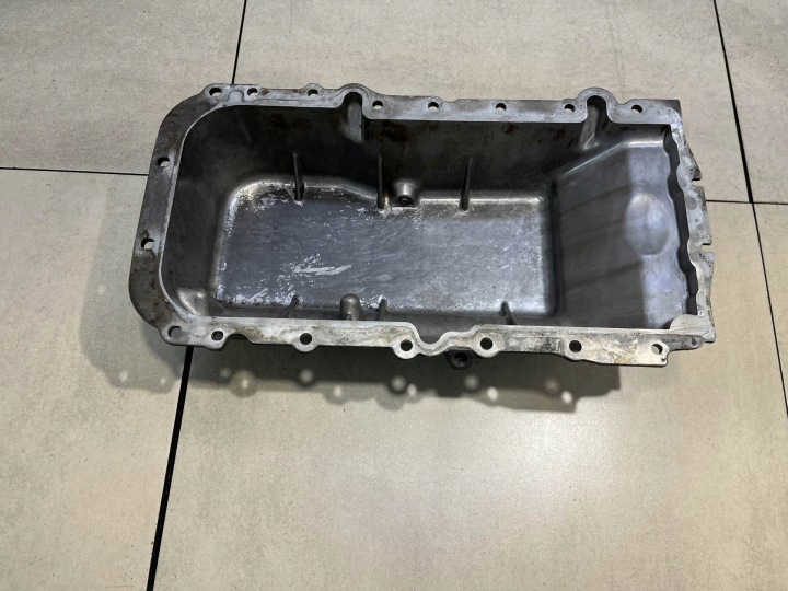 olejová vana PACIFICA 3.5 V6 04792661AC