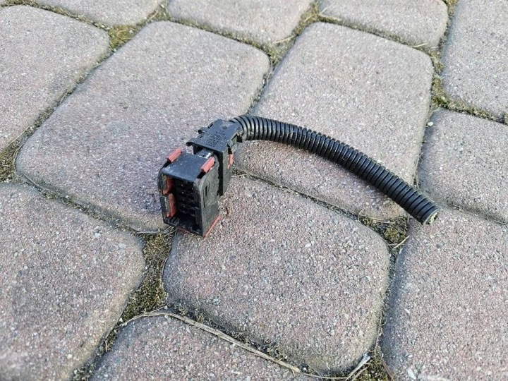 stecker connector contact leuchte vorne vorne links / rechts Adam Opel Corsa E