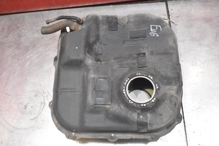 spremnik rezervoar goriva HYUNDAI I30 2 II GD 1.6 CRDI 110 KM LIFT 15-17