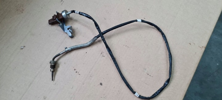AUDI A4 Capteur température gaz échappement 04L919529E