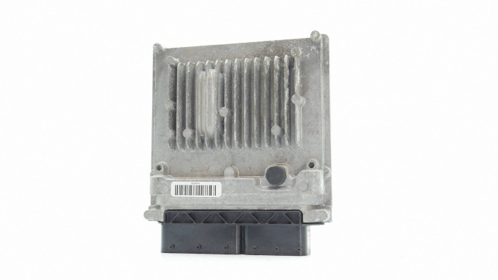 computer control unit of the engine ECU MERCEDES A W176 CLA W117 2.2 CDI A6519009502
