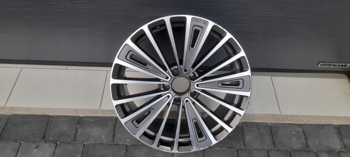 felga aluminijski LORINSER 9.5" x 19" 5x112 ET 44 KBA 54048