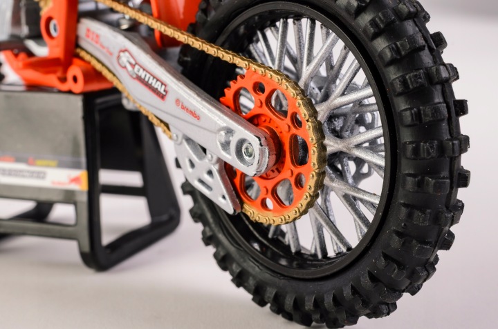KTM 450 SX-F Red Bull Aaron plessinger 1:12 — фото 11
