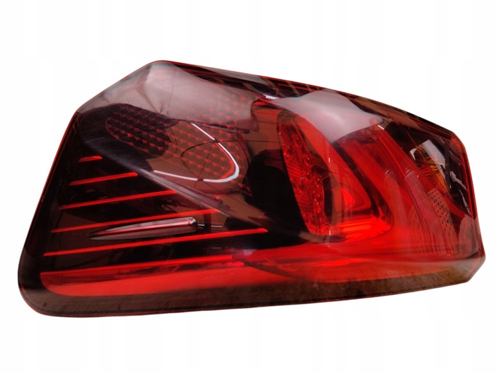 Licht links links heck TOYOTA AVENSIS T27 LIFT (2015-2018) KOMBI EUROPA