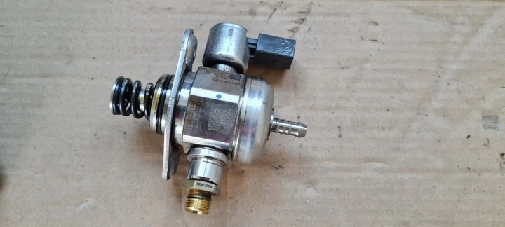 Q5 80A pump of the fuel 2.0 TFSI 06K127028J A4 B9 8W A5 VW AUDI