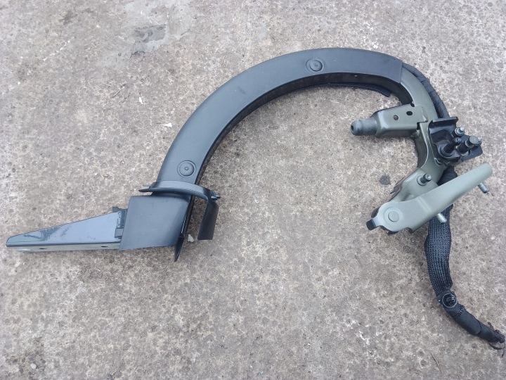 CERNIERA DEL COFANO PORTELLONE COFANO POSTERIORE SINISTRA AUDI A6 C8 BERLINA