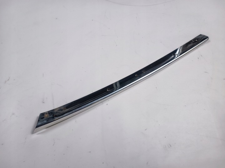 Moulage chrom slupka A Droit Mercedes SL R107 C107