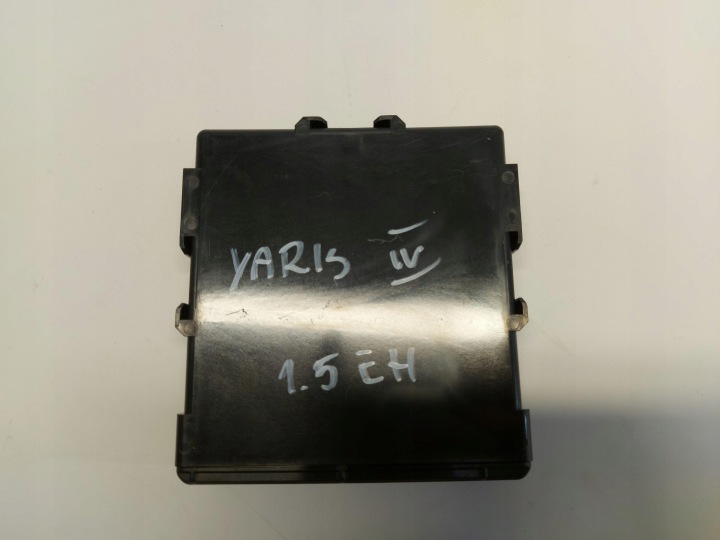 TOYOTA YARIS IV 4 Bedienteil modul AKUMULATORA 89981-K0010