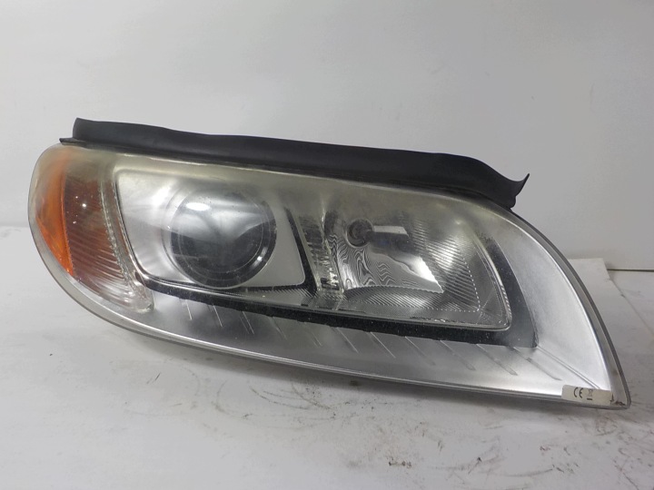 VOLVO XC70 II V70 III XENON Feux phare Droit Avant Avant UK 31214350
